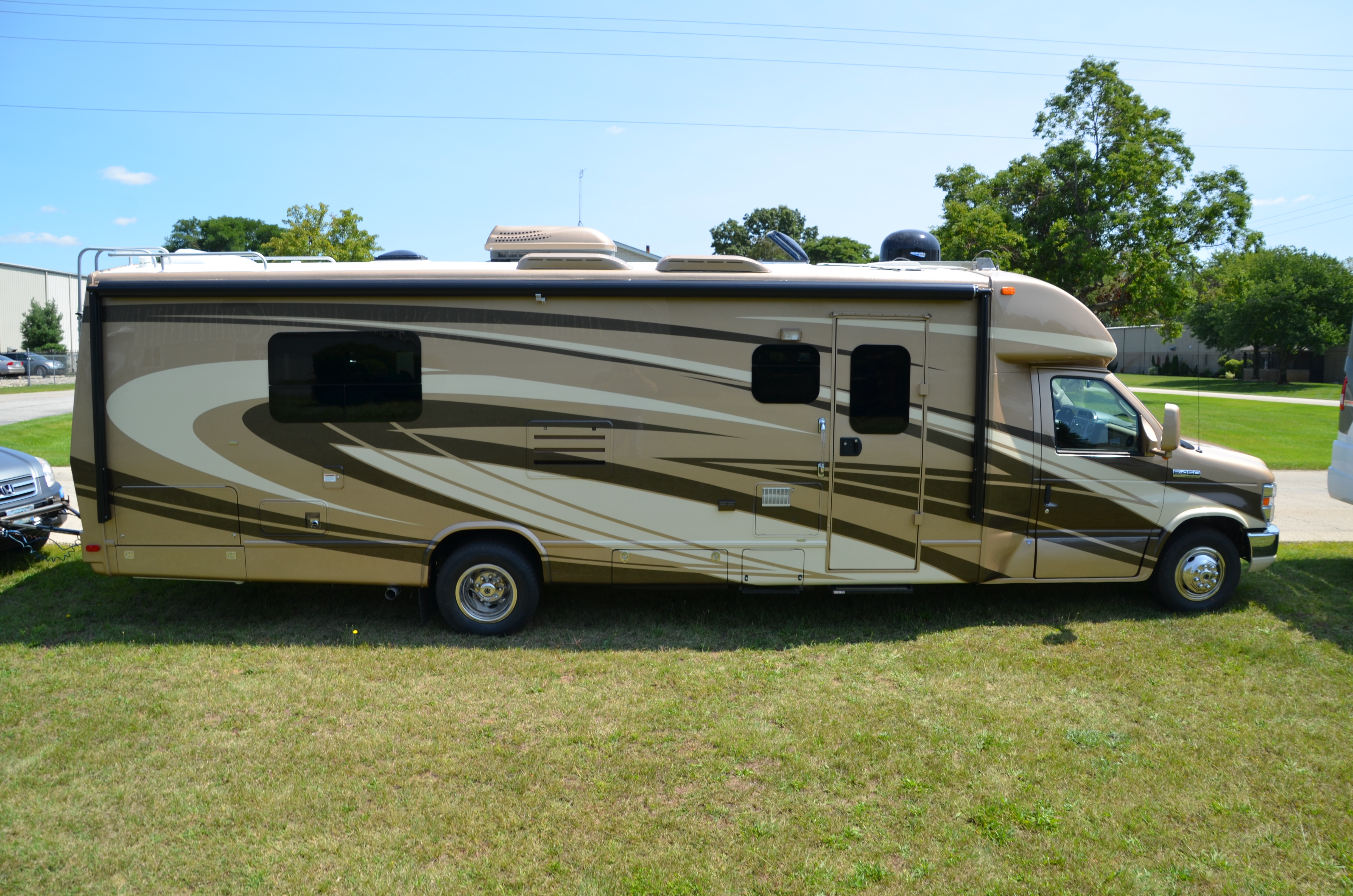 Cruiser 3100 Phoenix USA RV Elkhart Indiana